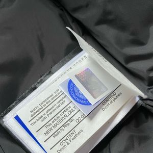 Blue men’s Canada Goose super warm new vest.